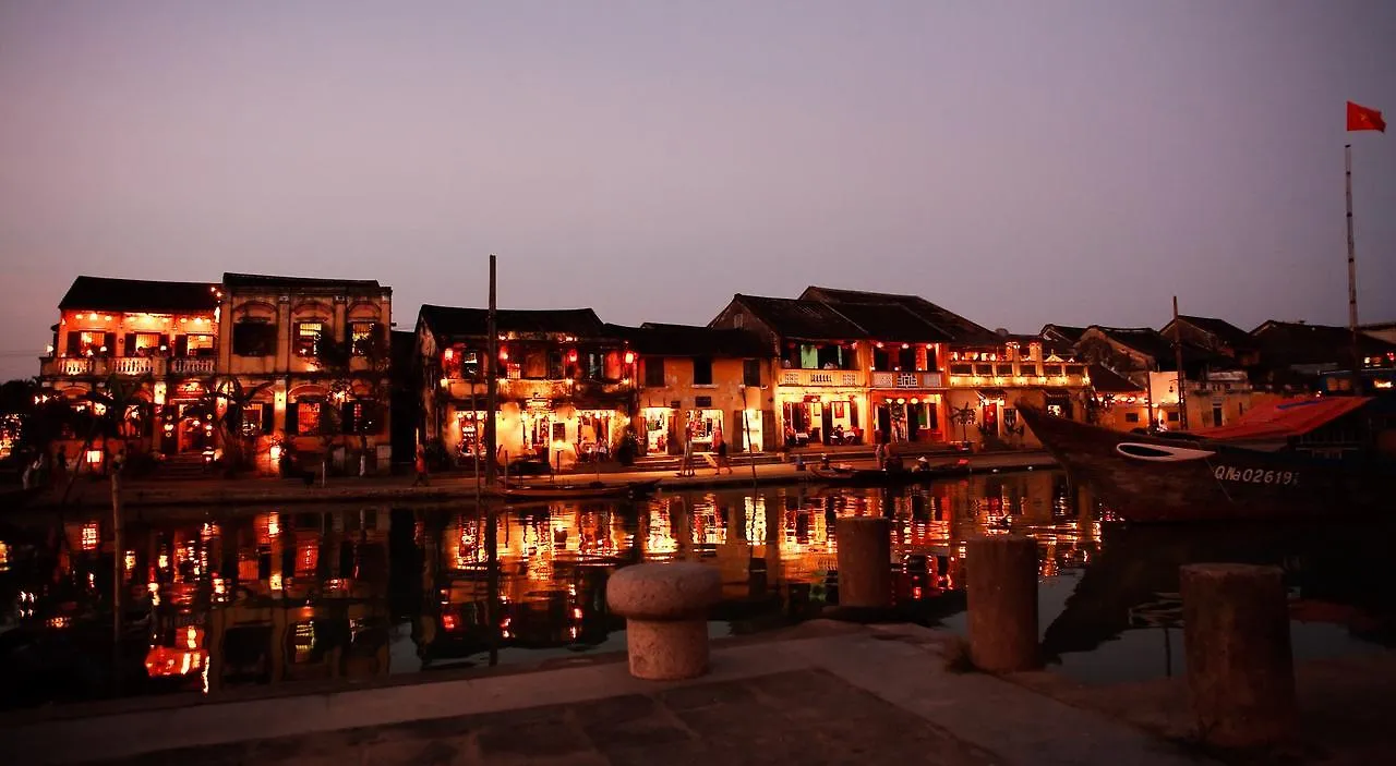 Light Sky Homestay Hoi An Vietnam